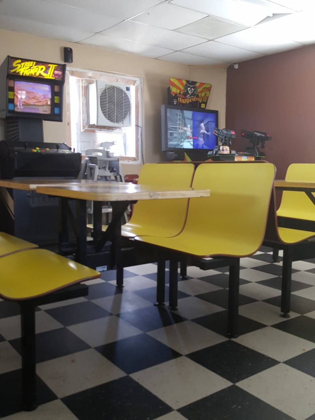 Frosty King | restaurant | 9201 Weedpatch Hwy, Lamont, CA 93241, USA | 6618452225 OR +1 661-845-2225