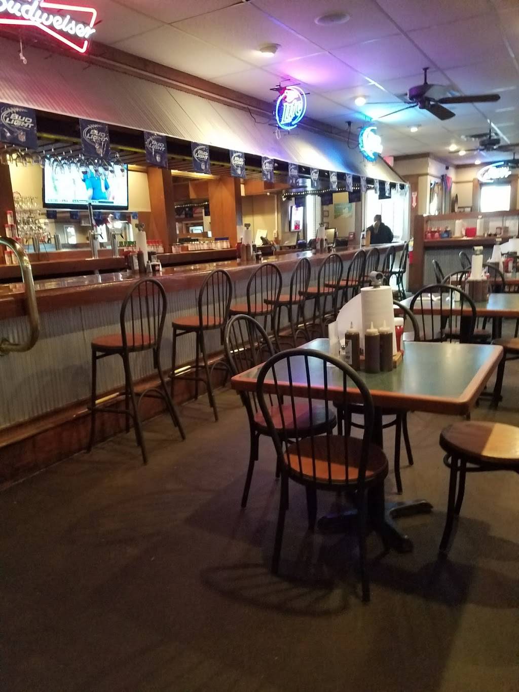 Bandanas Bar-B-Q | restaurant | 3060 US-41, Terre Haute, IN 47802, USA | 8128144601 OR +1 812-814-4601