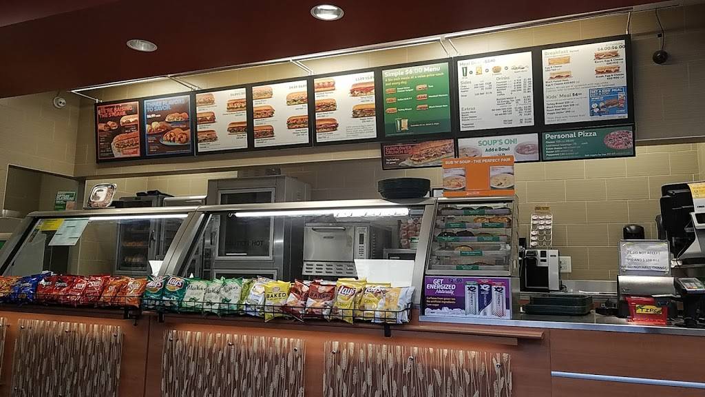 Subway Restaurants | restaurant | 3333 W Belmont Ave, Chicago, IL 60618, USA | 7734788382 OR +1 773-478-8382