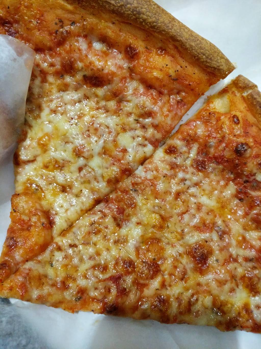 University Grill & Pizza | restaurant | 712 Commonwealth Avenue #1, Boston, MA 02215, USA | 6172477120 OR +1 617-247-7120