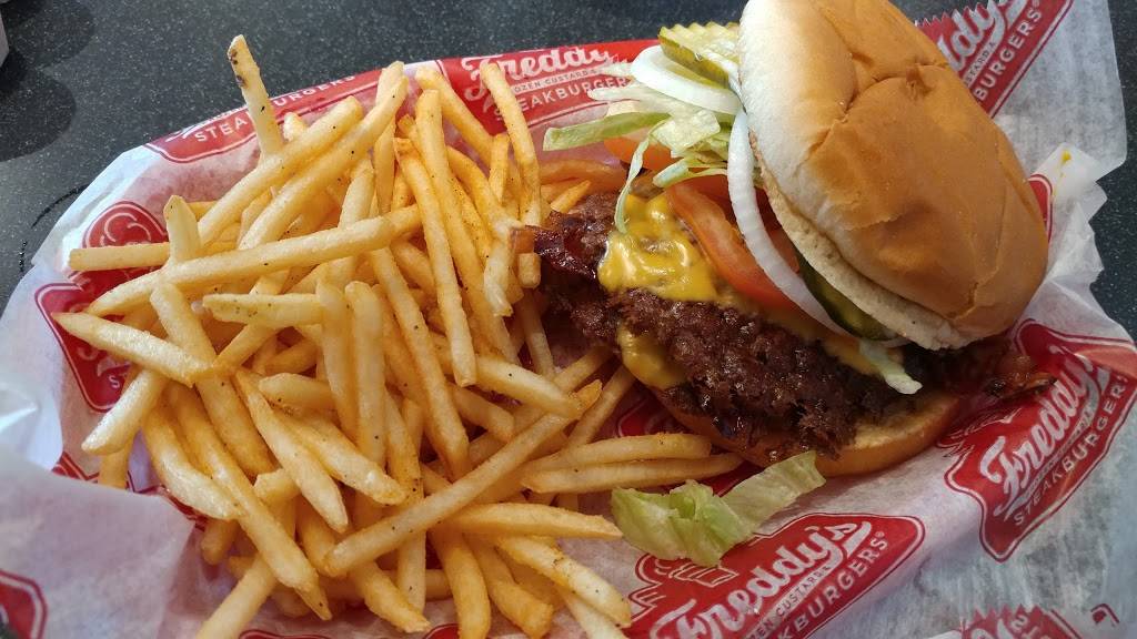 Freddys Frozen Custard & Steakburgers | restaurant | 4059 N Loop 1604 W, San Antonio, TX 78257, USA | 2104798833 OR +1 210-479-8833