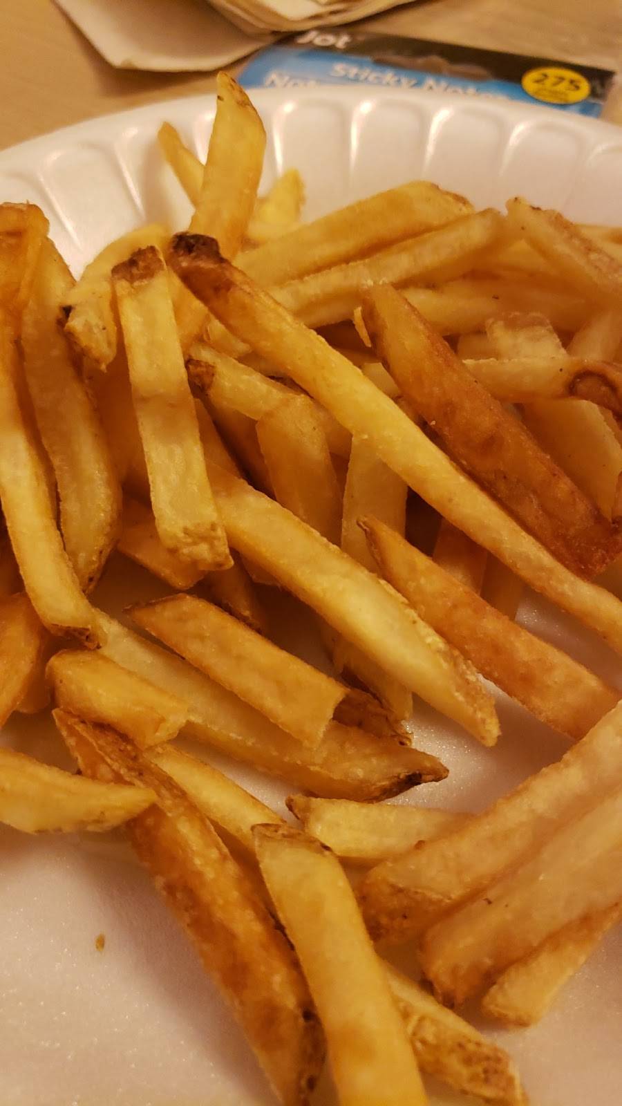 Wendys | restaurant | 19100 Kelly Rd, Detroit, MI 48224, USA | 3133721152 OR +1 313-372-1152