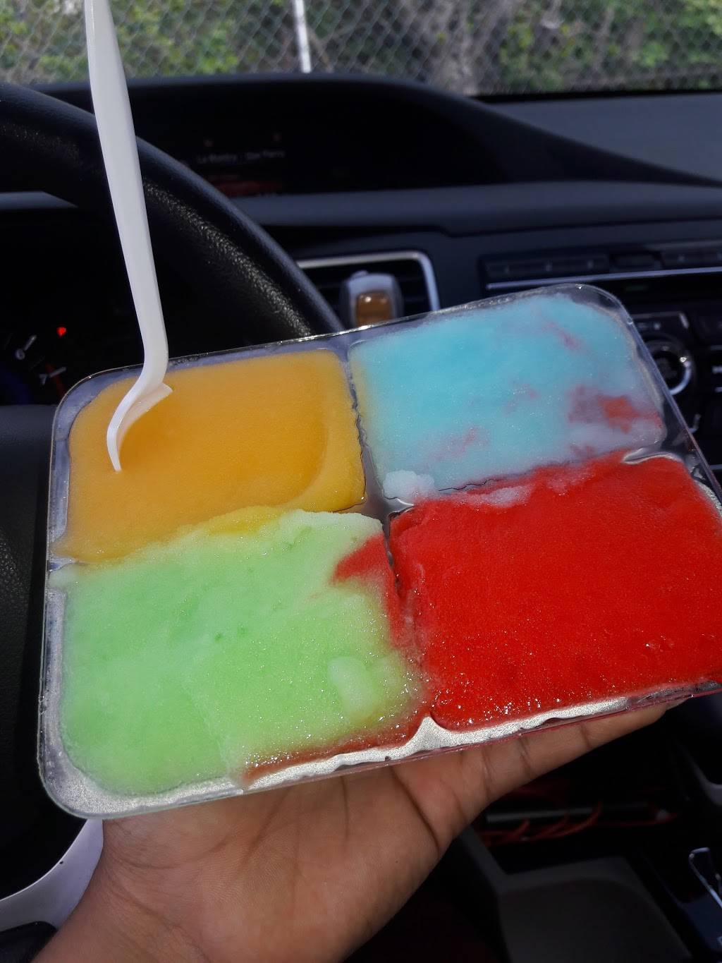 Ritas Italian Ice & Frozen Custard | restaurant | 1923 E Hunting Park Ave, Philadelphia, PA 19124, USA | 2155351344 OR +1 215-535-1344