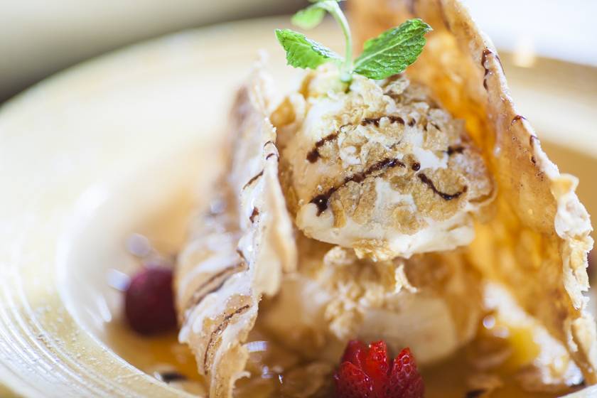 Casa Blanca Restaurant & Cantina | restaurant | 330 State St, Santa Barbara, CA 93101, USA | 8058458966 OR +1 805-845-8966