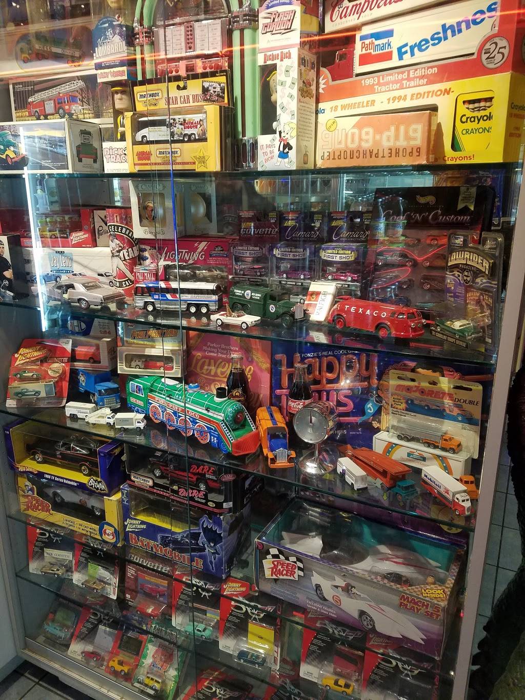 Food & Fun | meal takeaway | 1228 Wellwood Ave, West Babylon, NY 11704, USA | 6316944080 OR +1 631-694-4080