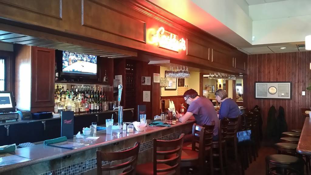 Demos Restaurant | restaurant | 1115 NW Broad St, Murfreesboro, TN 37129, USA | 6158953701 OR +1 615-895-3701