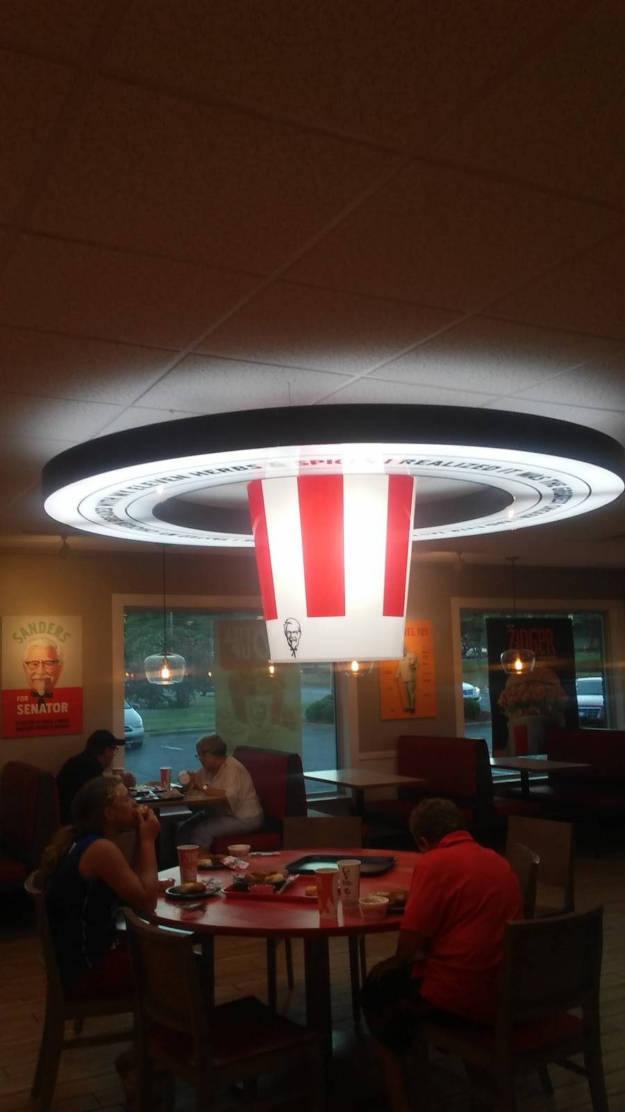 KFC | restaurant | 326 E Grover St, Shelby, NC 28150, USA | 7044874146 OR +1 704-487-4146