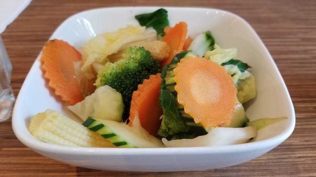 San Aroy Thai Kitchen | restaurant | 2906 23rd Ave, Queens, NY 11105, USA | 7185458203 OR +1 718-545-8203