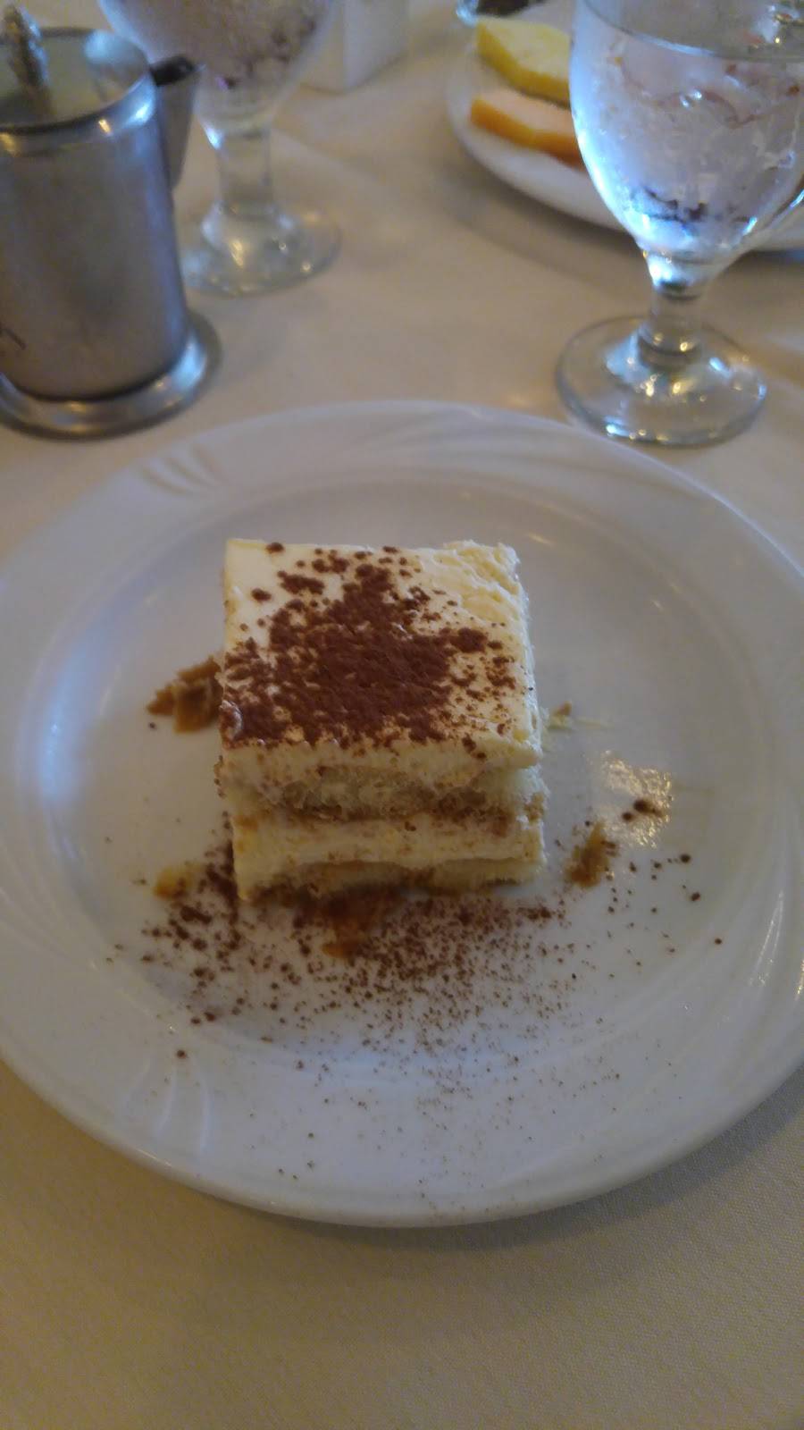 La Villetta | restaurant | 968 Fulton St, Farmingdale, NY 11735, USA | 5167520445 OR +1 516-752-0445