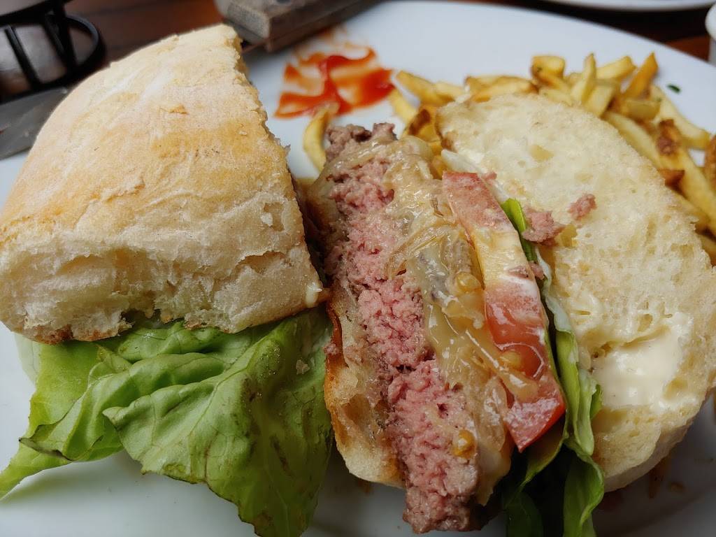 Le Garage | restaurant | 85 Liberty Ship Way #109, Sausalito, CA 94965, USA | 4153325625 OR +1 415-332-5625