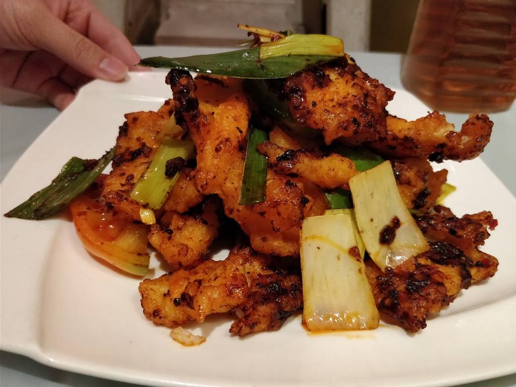 Bamboo Pavilion | restaurant | 6920 18th Ave, Brooklyn, NY 11204, USA | 7182368088 OR +1 718-236-8088