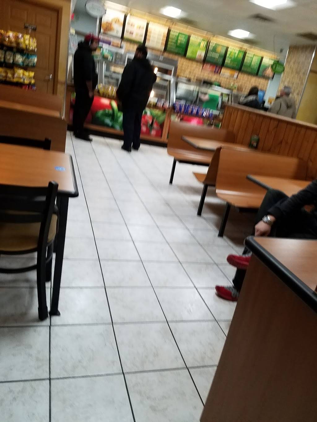 Subway | restaurant | 1803 S Galena Ave, Dixon, IL 61021, USA | 8152887826 OR +1 815-288-7826