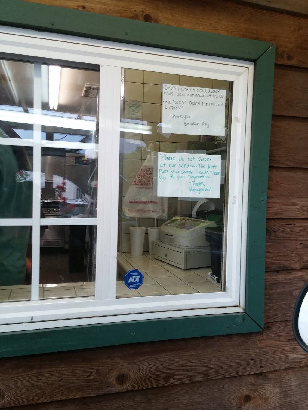 Smokin Pig BBQ | restaurant | 409 W College St, Bowdon, GA 30108, USA | 7702584055 OR +1 770-258-4055