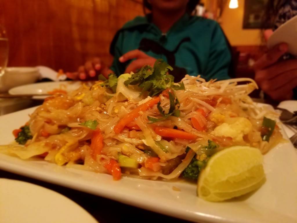 Bangkok Thai Cuisine II | restaurant | 8 Enterprise Rd, South Dennis, MA 02660, USA | 5083947699 OR +1 508-394-7699