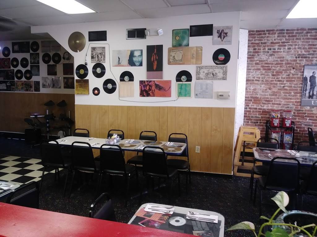 Rock On Diner | restaurant | 141 Main St, Pembroke, NH 03275, USA | 6032101058 OR +1 603-210-1058