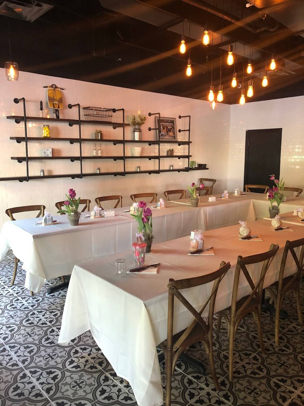 Tre Bambine | restaurant | 407 E Central Blvd, Orlando, FL 32801, USA | 4077537333 OR +1 407-753-7333