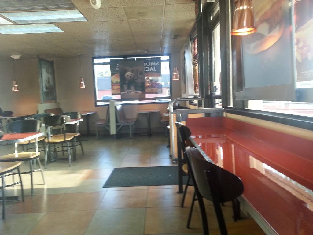 Jack in the Box | restaurant | 2930 Harbor Blvd, Costa Mesa, CA 92626, USA | 7146623469 OR +1 714-662-3469