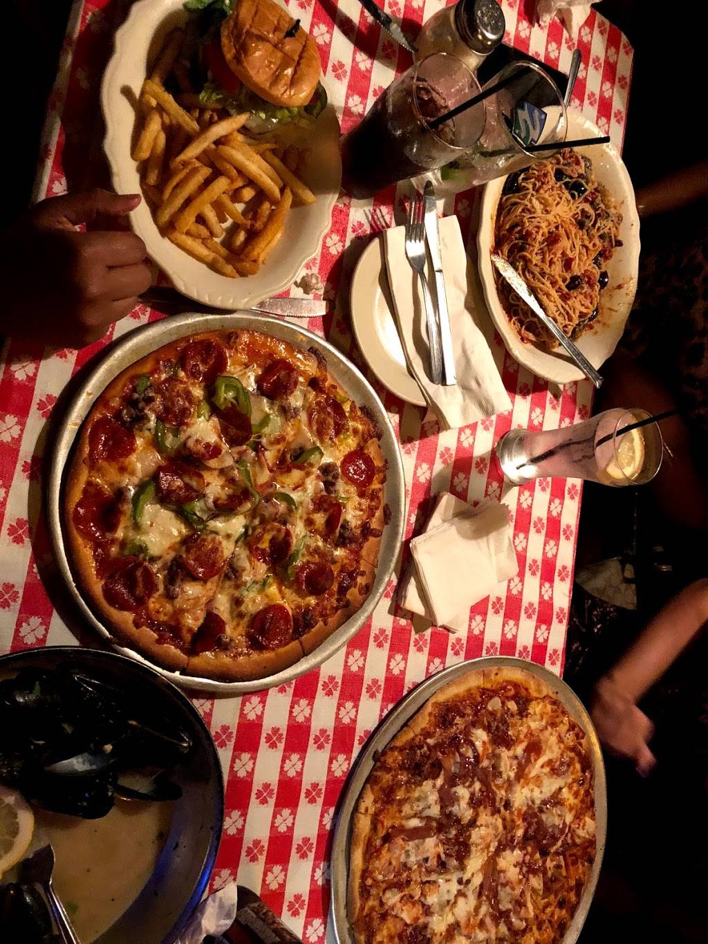 Joes Spaghetti & Pizza | restaurant | 33 Market St, Northampton, MA 01060, USA | 4135865637 OR +1 413-586-5637