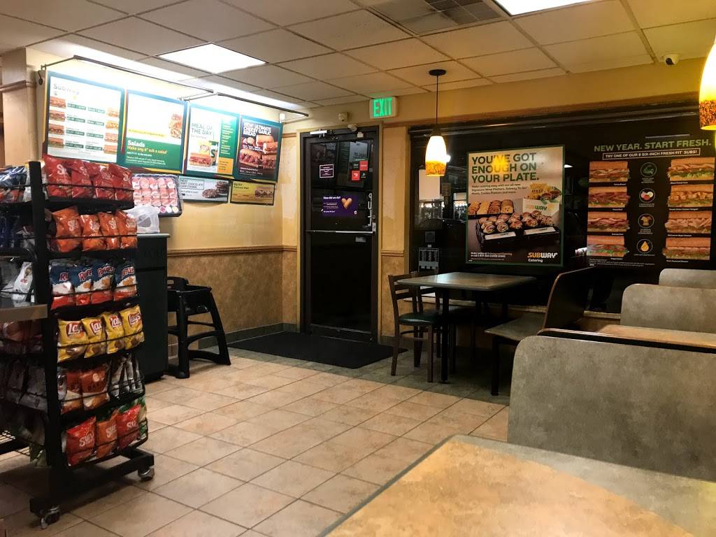 Subway | meal takeaway | 16001 Redmond Way, Redmond, WA 98052, USA | 4258859210 OR +1 425-885-9210