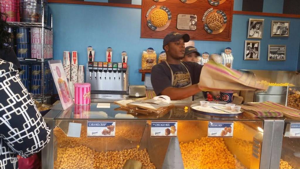 Garrett Popcorn Shops | meal takeaway | 737 E 87th St, Chicago, IL 60619, USA | 8884767267 OR +1 888-476-7267