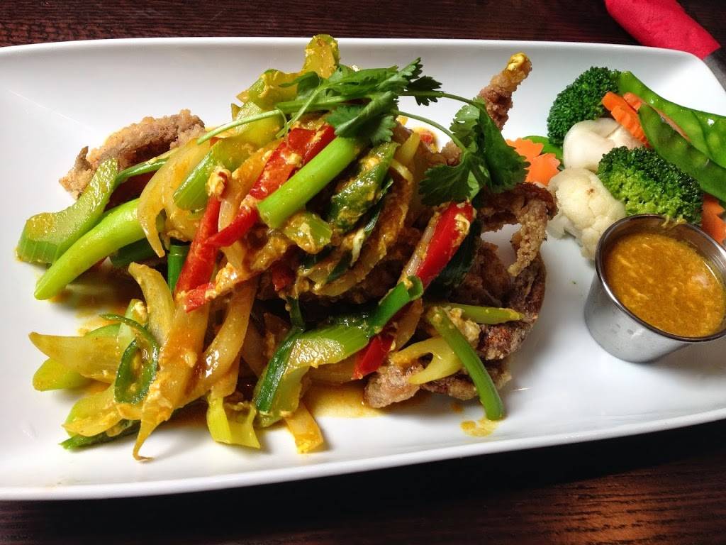 La Ong Thai Bistro | restaurant | 2521 John Milton Dr, Herndon, VA 20171, USA | 7034294056 OR +1 703-429-4056