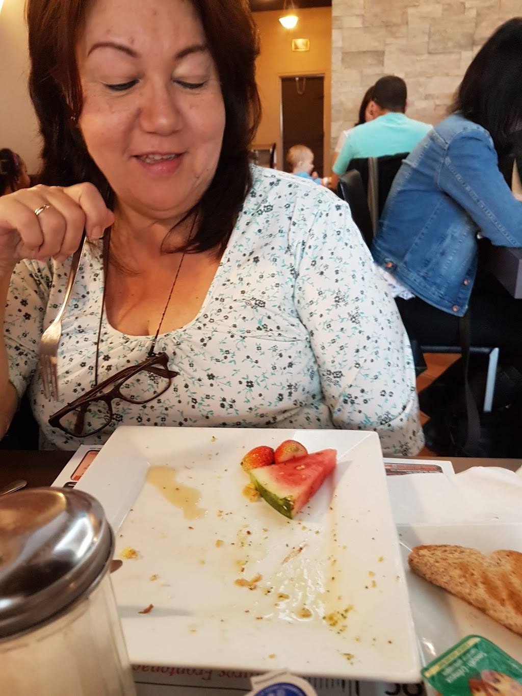 Resto Tout En NOeuf | restaurant | 190 Rue Notre-Dame, Repentigny, QC J6A 2R2, Canada | 4505819748 OR +1 450-581-9748