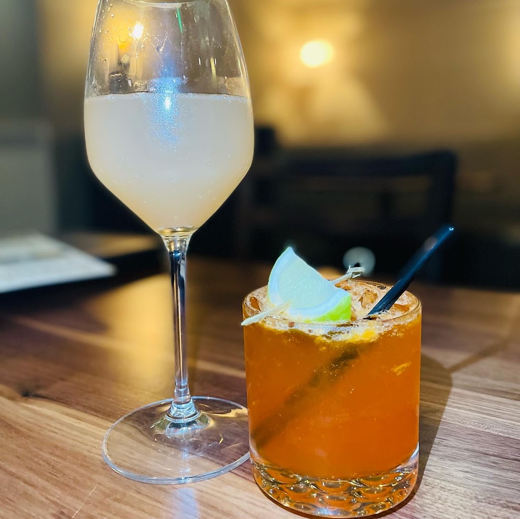 Andalin Thai kitchen & bar | restaurant | 24 West St, Beverly, MA 01915, USA | 9789939888 OR +1 978-993-9888