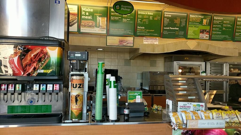 Subway Restaurants | restaurant | C, 199 Lincoln Rd W, Vallejo, CA 94590, USA | 7076471677 OR +1 707-647-1677