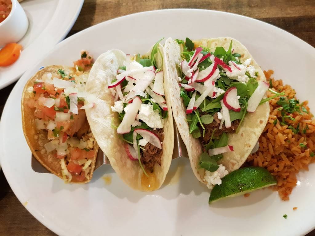 Cha Chas Latin Kitchen | restaurant | 110 W Birch St #7, Brea, CA 92821, USA | 7142551040 OR +1 714-255-1040