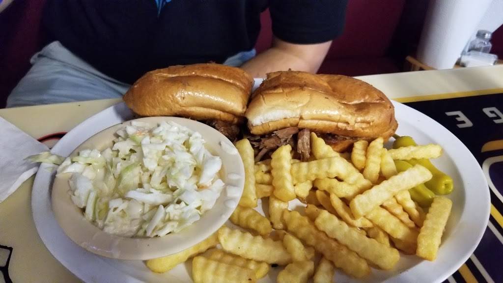 Hickory House Barbecue | restaurant | 600 S Riverfront Blvd, Dallas, TX 75207, USA | 2147470758 OR +1 214-747-0758