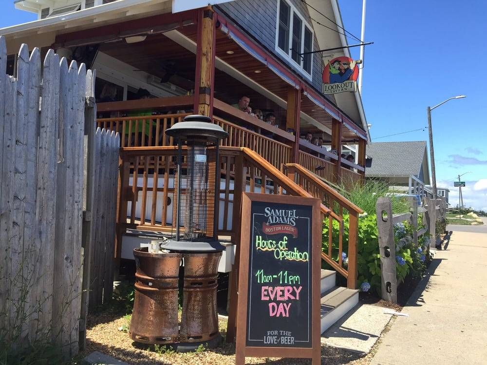Lookout Tavern | restaurant | 8 Seaview Ave, Oak Bluffs, MA 02557, USA | 5086969844 OR +1 508-696-9844