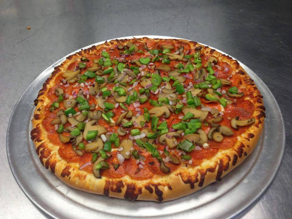 Regos Brickhouse Pizza | meal delivery | 326 New 4th St, Fairport Harbor, OH 44077, USA | 4408538346 OR +1 440-853-8346