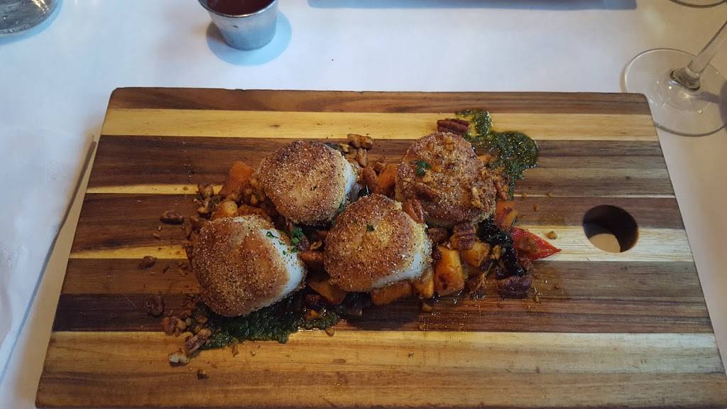 Maple Tree Inn | restaurant | 13000 S Western Ave, Blue Island, IL 60406, USA | 7083883461 OR +1 708-388-3461