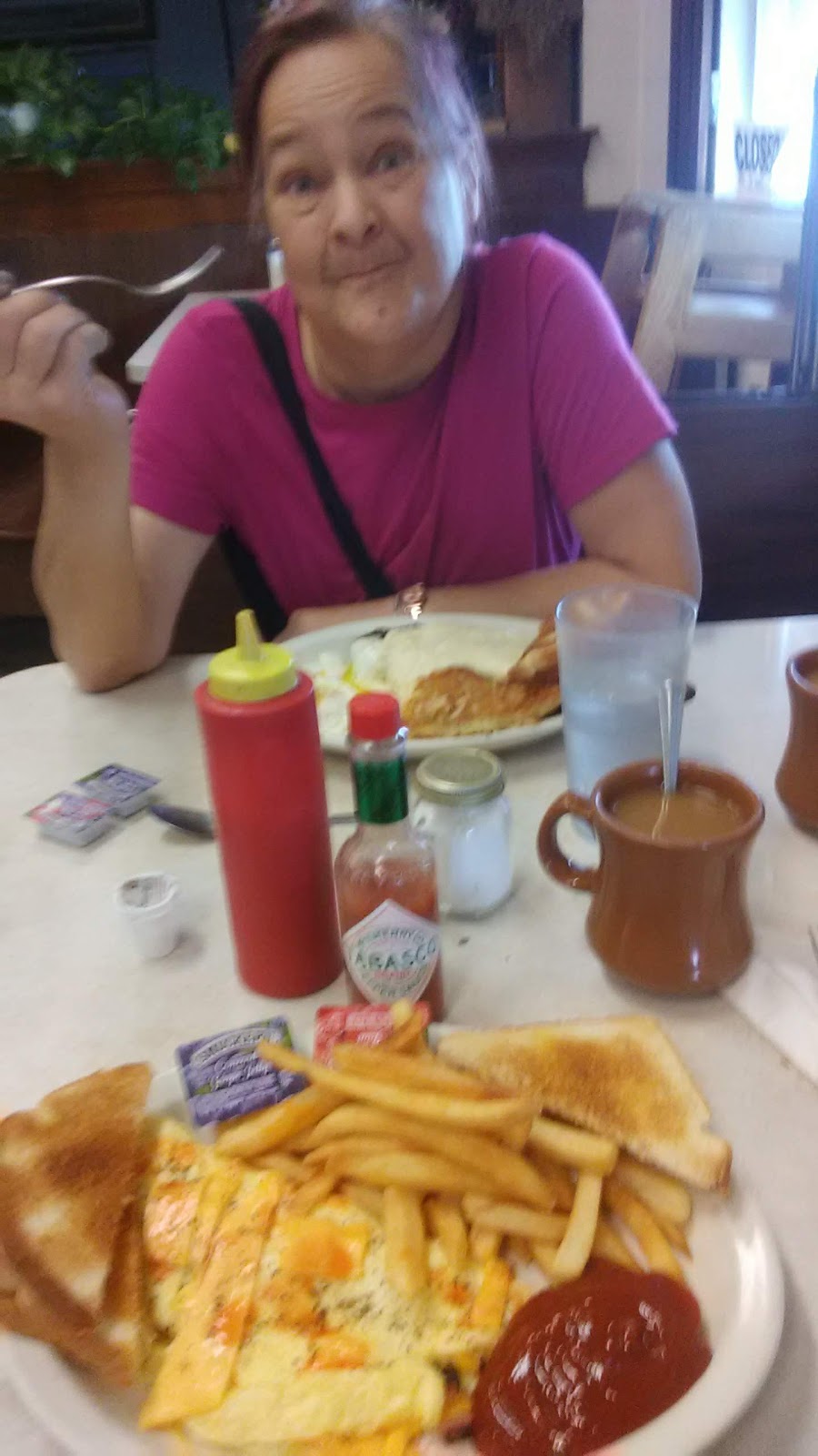 Pays Cafe | restaurant | 1802 Minnesota Ave, Billings, MT 59101, USA | 4062523034 OR +1 406-252-3034