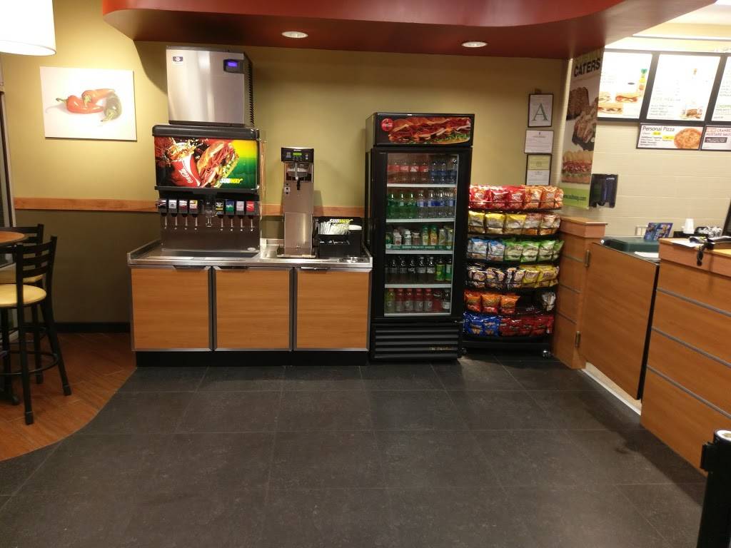 Subway | meal takeaway | 255 Ridge Way, Flowood, MS 39232, USA | 6019925444 OR +1 601-992-5444
