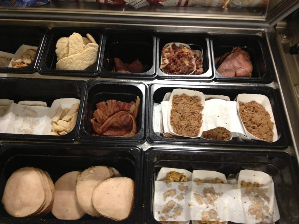 Subway Restaurants | restaurant | 159-49 Cross Bay Blvd, Howard Beach, NY 11414, USA | 3472334391 OR +1 347-233-4391