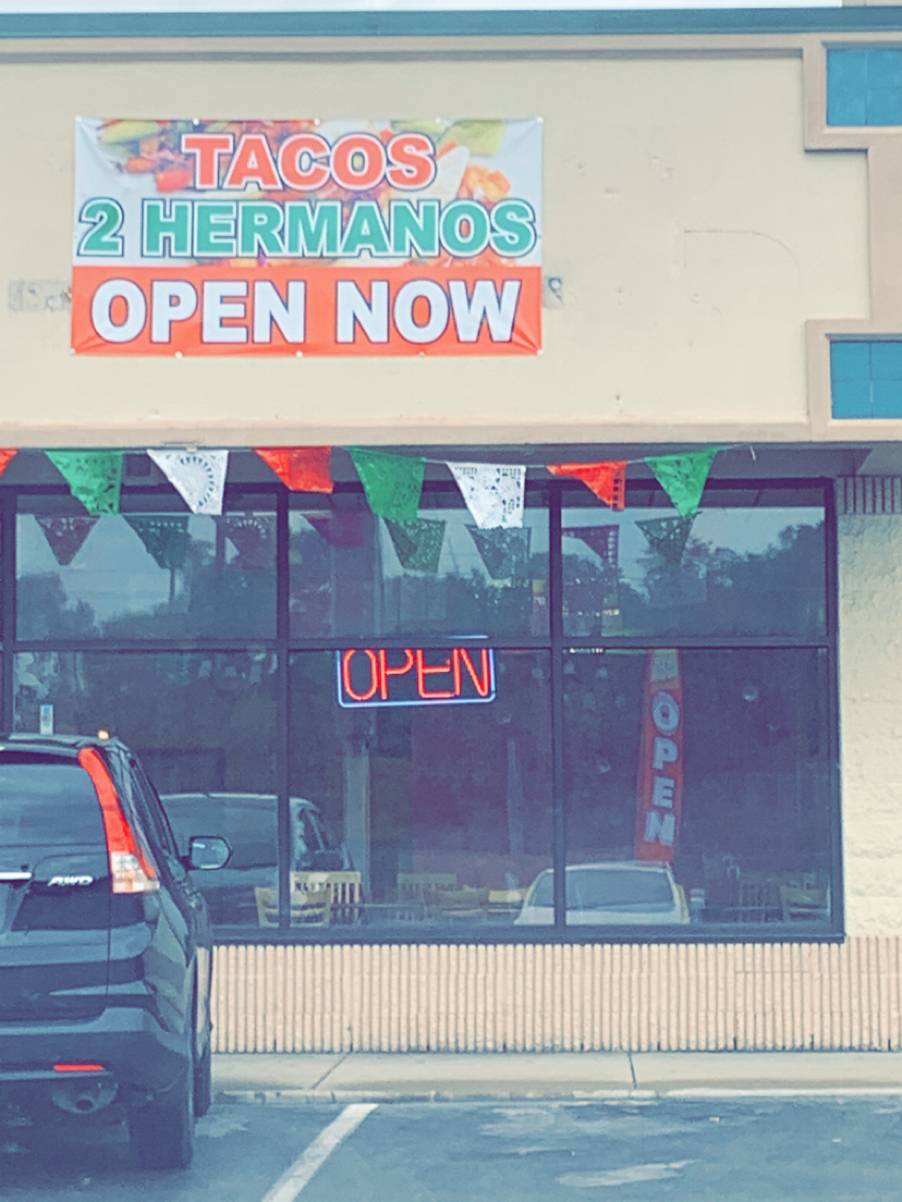 Taqueria los Dos Hermanos | restaurant | 2810 E 38th St, Indianapolis, IN 46218, USA | 3179749446 OR +1 317-974-9446