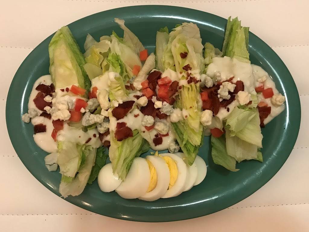 Kennedys on Benton | restaurant | 109 S Benton St, Winnebago, IL 61088, USA | 8153351555 OR +1 815-335-1555