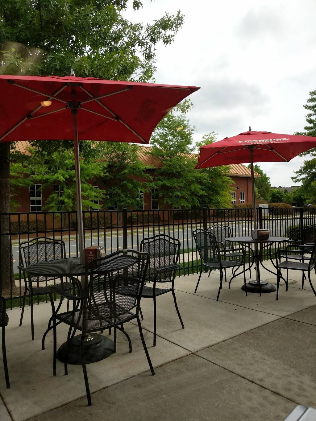 Firehouse Subs | meal delivery | 4111 Ed Dr, Raleigh, NC 27612, USA | 9197837102 OR +1 919-783-7102