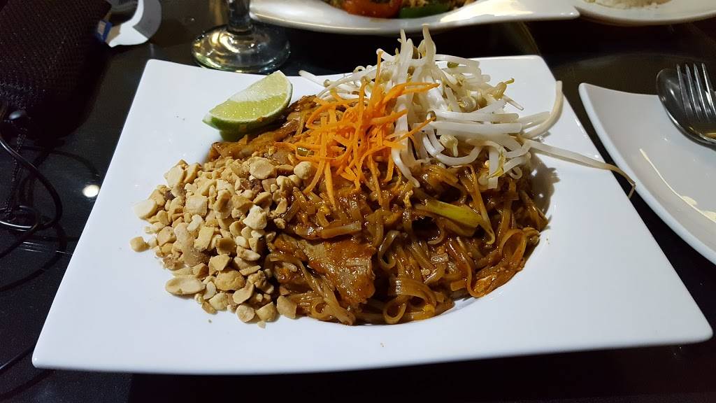 Bree Thai Restaurant | restaurant | 5306 S Central Ave, Chicago, IL 60638, USA | 7737673200 OR +1 773-767-3200
