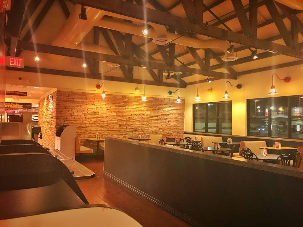 Braums Ice Cream & Burger Restaurant | restaurant | 1261 S Rock Rd, Wichita, KS 67207, USA | 3166877082 OR +1 316-687-7082