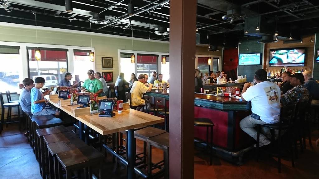 Chilis Grill & Bar | restaurant | 4211 Waialae Ave, Honolulu, HI 96816, USA | 8087385773 OR +1 808-738-5773