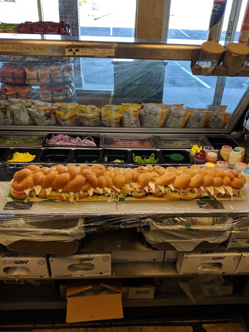 Subway | meal takeaway | 16950 E Iliff Ave Unit F2, Aurora, CO 80013, USA | 3037503002 OR +1 303-750-3002