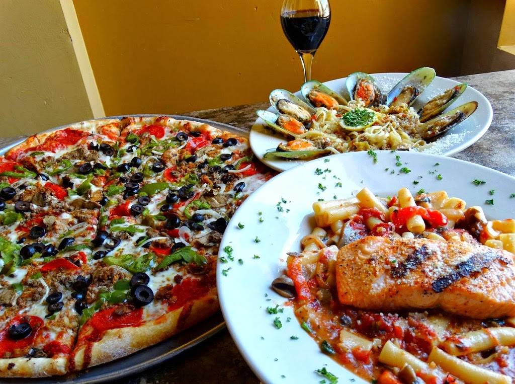 Montys Restaurant & Pizzeria | restaurant | 2515 Tamiami Trail, Punta Gorda, FL 33950, USA | 9416370008 OR +1 941-637-0008