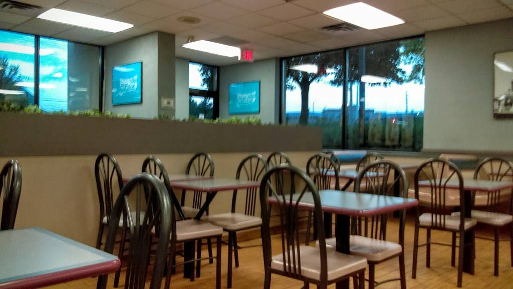 Burger King | restaurant | 5645 Hurontario St, Mississauga, ON L4Z 1S7, Canada | 9058905780 OR +1 905-890-5780