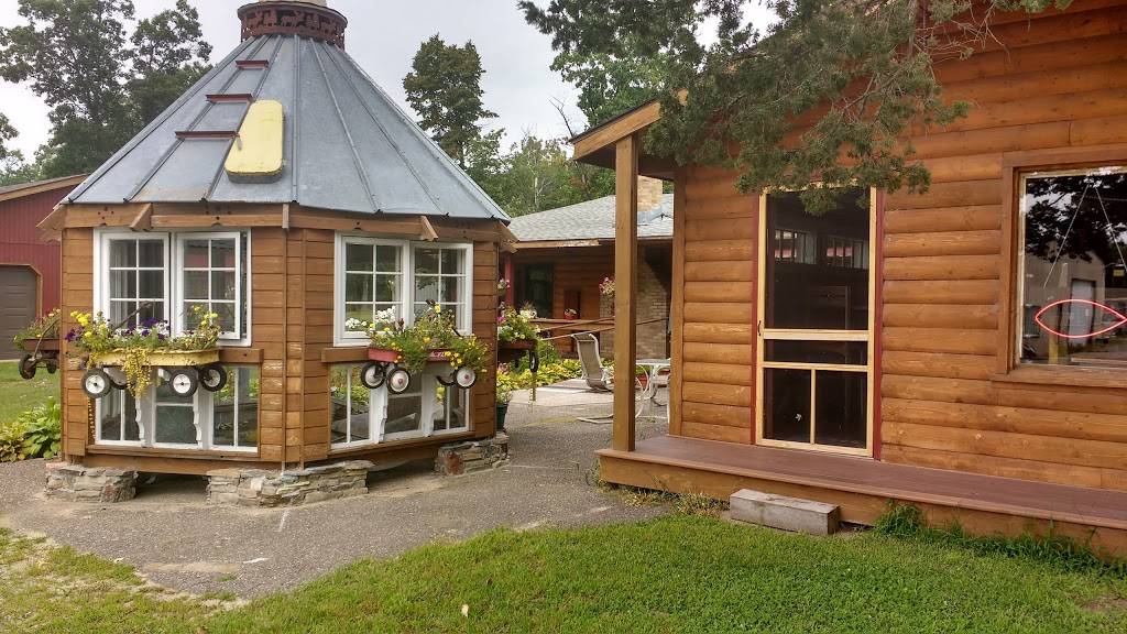 Valeri Anns Family Foods | restaurant | 26025 Co Rd 3, Merrifield, MN 56465, USA | 2184543663 OR +1 218-454-3663