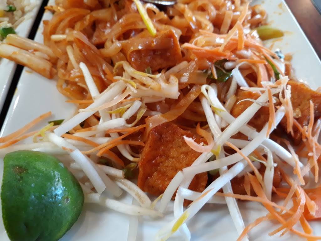 Flavors of thai | restaurant | 1275 S Union Ave, Los Angeles, CA 90015, USA | 2132632535 OR +1 213-263-2535