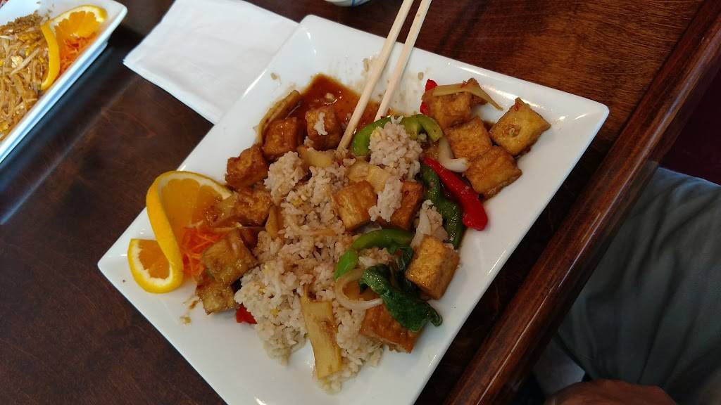 Asian Bistro | restaurant | 1318 S Main St, Wake Forest, NC 27587, USA | 9194358880 OR +1 919-435-8880