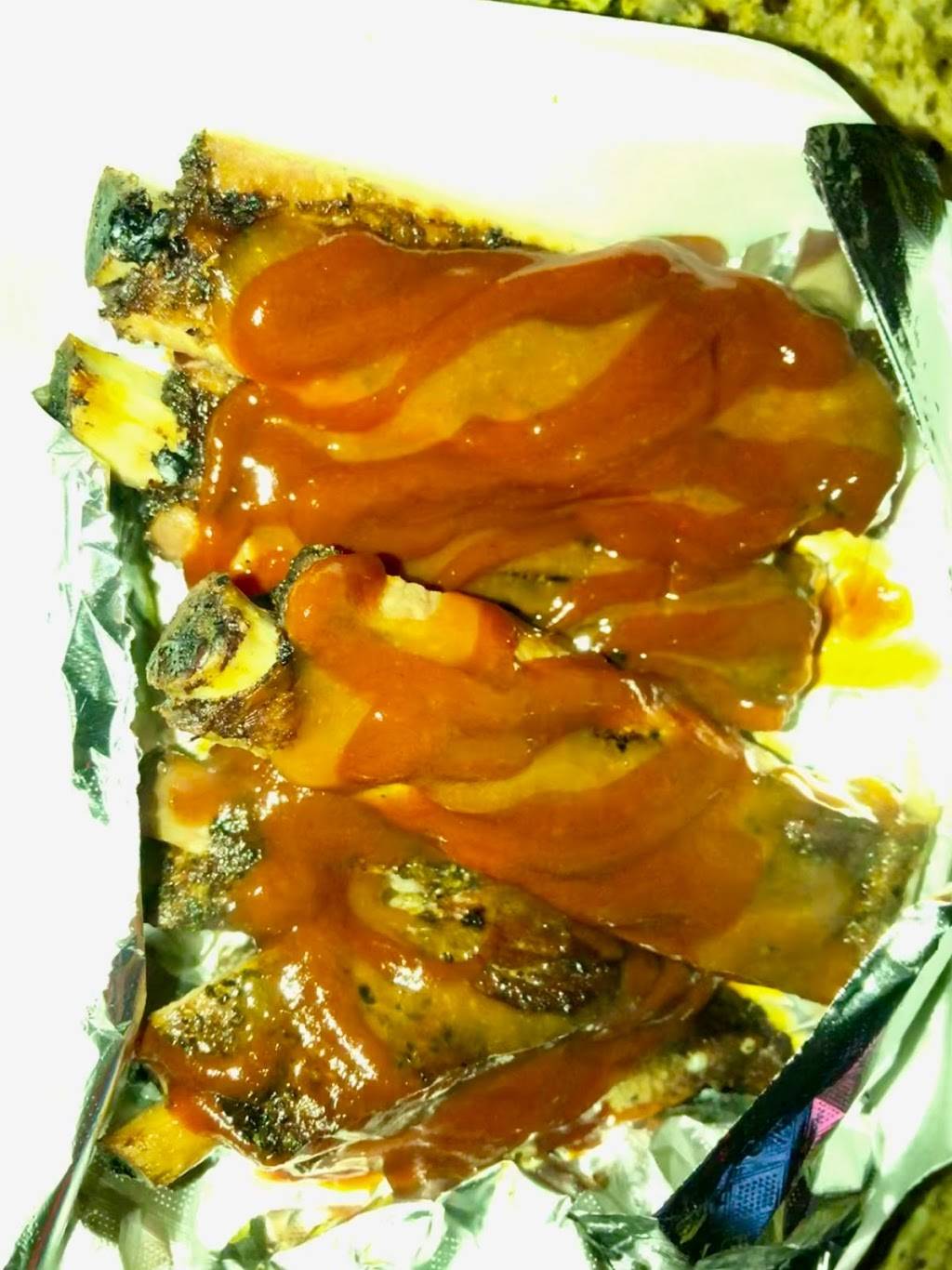 Mr. Cobbs BBQ & Wings | restaurant | 20601 NW 2nd Ave, Miami, FL 33169, USA | 3058934888 OR +1 305-893-4888