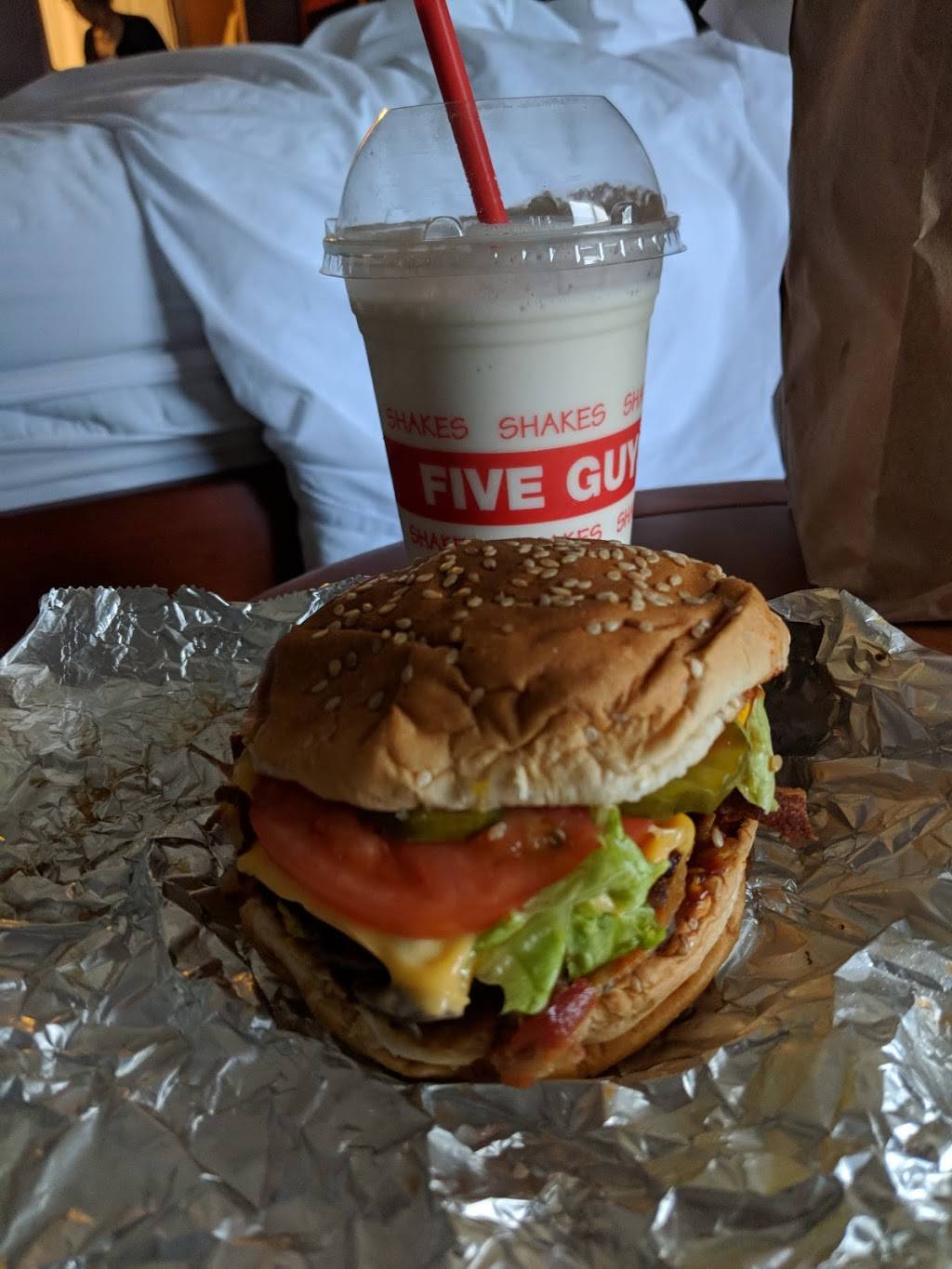Five Guys Burgers and Fries | restaurant | 175 Goodman Rd W, Southaven, MS 38671, USA | 6625485368 OR +1 662-548-5368